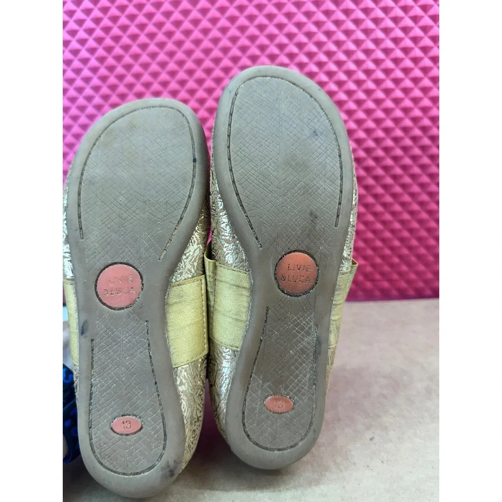 Livie & Luca Girls Metallic Gold Floral Embossed Mary Jane Flats Size 13